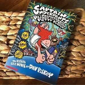 Captain Underpants: and the Preposterous Plight of the Purple Potty People